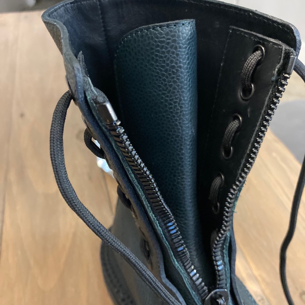 NWT Burberry Grainy Leather Combat Boots - Picture 10 of 12